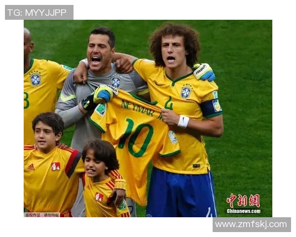 全是足球明星的潮流服饰让你瞬间变身球场焦点